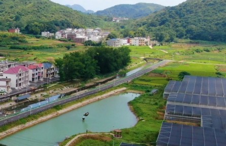 江西九江柴桑區(qū)：推進(jìn)河長(zhǎng)制 打造水生態(tài)文明村