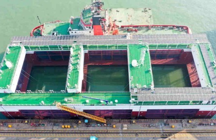 助力“海上糧倉”建設(shè) “普盛海洋牧場1號”在廣東廣州南沙交付