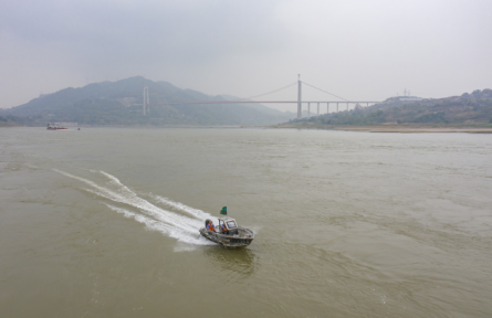 長(zhǎng)江保護(hù)修復(fù) protection and restoration of the Yangtze River