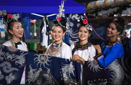 不只是快樂：“村超”給中國(guó)西南小城帶來(lái)了什么？