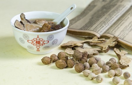 辟謠 | 不懂秋冬進(jìn)補(bǔ)，可能越補(bǔ)越虧！這些進(jìn)補(bǔ)誤區(qū)要避免