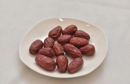 紅棗、紅糖補(bǔ)血嗎？真正補(bǔ)血的是這8種食物，不要吃錯(cuò)！