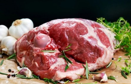 冬天到，羊肉俏，冬吃羊肉身體好！